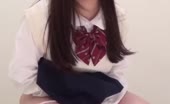 Hot babe shitting a creamy one