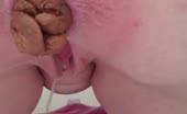 Chubby babe with big ass pooping on bathroom floor