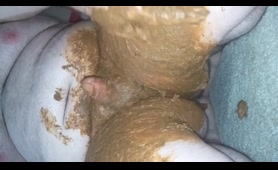 A Dirty Chick Drops a Nasty Load on Herself