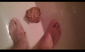 Curvy Babe Squats Over Toilet and Shits on Him