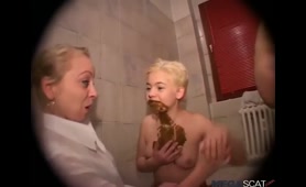 Blondes Eat Fresh Shit