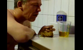 Amateur Gay Man Poops and Eats His Own Shit