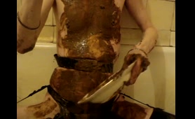 Brown Babe Takes a Nice Shit Shower