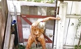 Nude Babe Takes a Dirty Dump