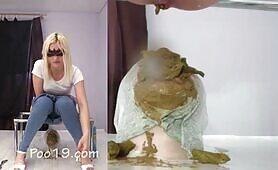 Blonde Babe Takes a Shit