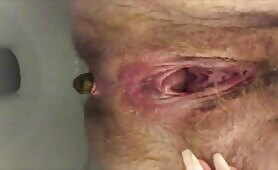 Babe Drops a Nasty Shit Solo