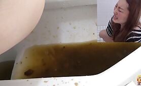Lady Craps in Toilet
