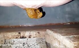 Chick Dumps a steaming load of piss