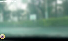 Curvy Babe Takes a Dump Solo