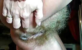 Bearded Dude Craps a Nasty Load