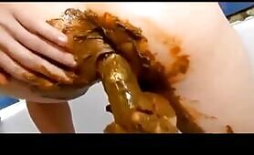 Hottie Dumps a Messy Crap Load