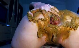 Slut Drops a Nasty Shit on Her Thighs